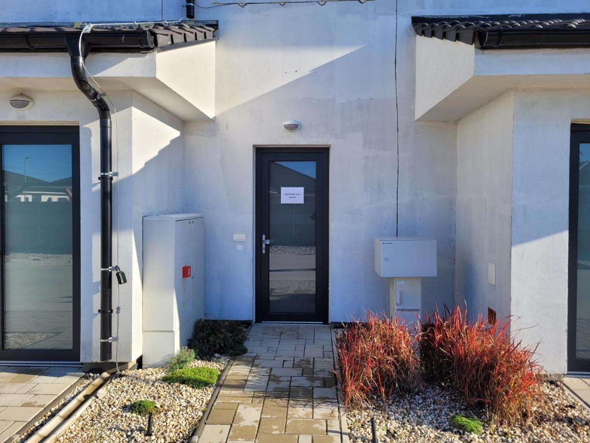 Apartman Neva Galanta Exterior photo